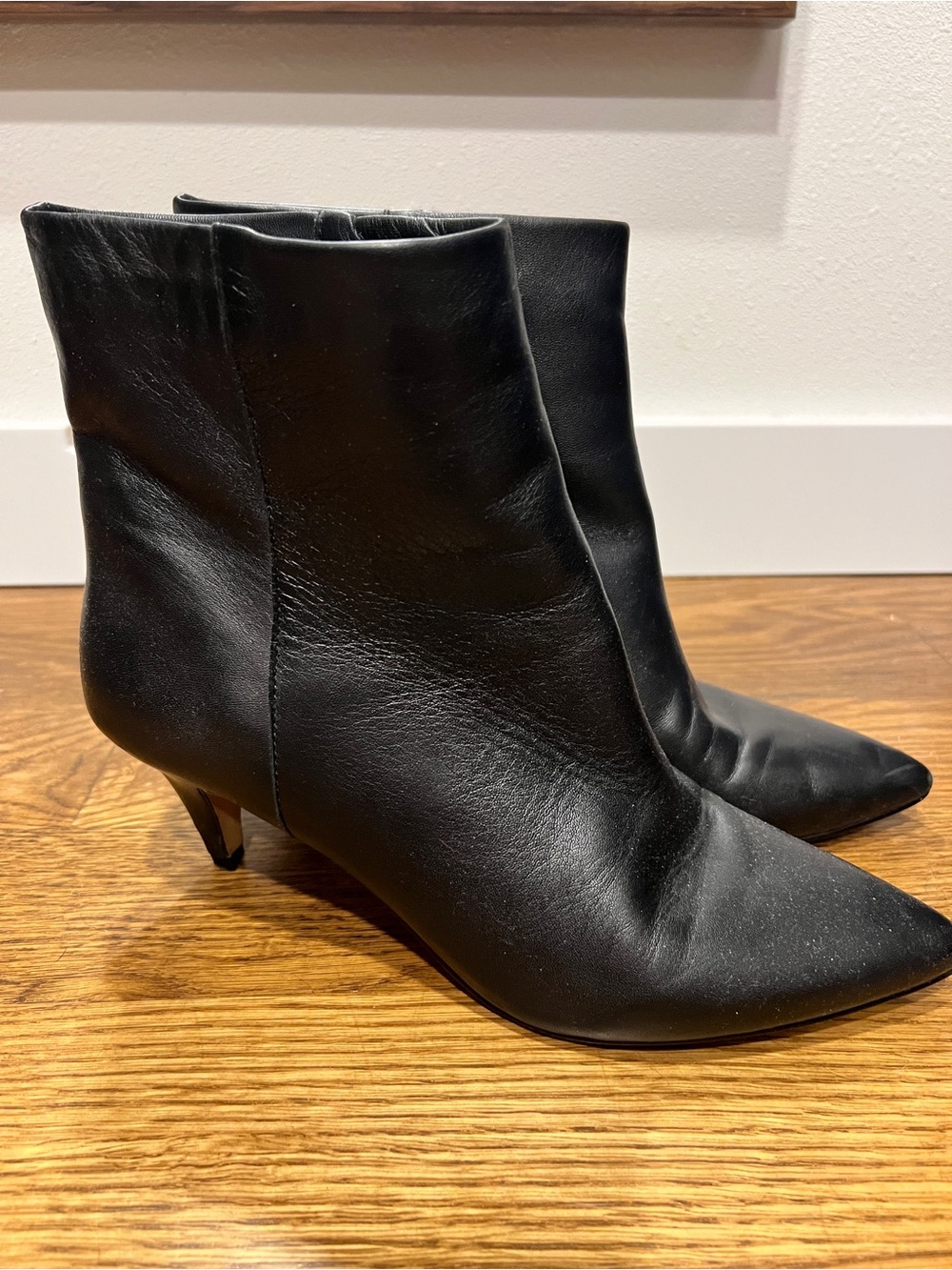 Dolce Vita Black Leather Kitten Heel Boots - Picture 2 of 11